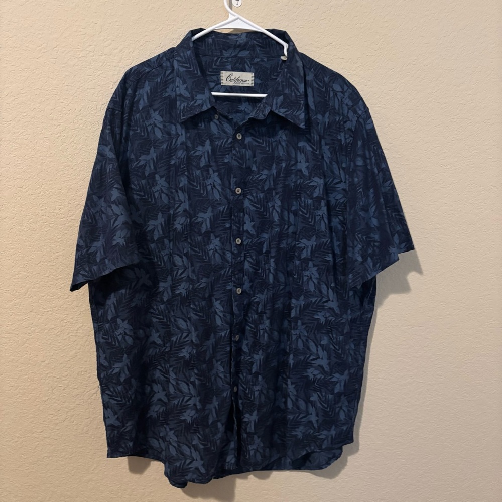 California Shirt Co Men’s Hawaiian Blue Floral Shirt, Size XXL